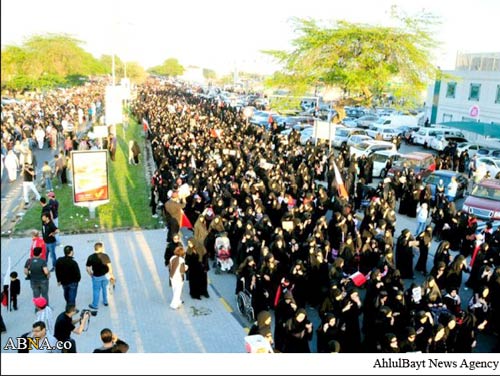280 ألف مواطن بحريني في مسيرة تطالب بسقوط الديكتاتورية 