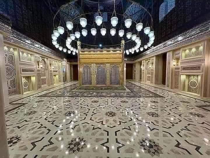 افتتاح مسجد الحسين بعد أعمال التجديد الشاملة - الصورة (4)